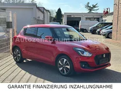 Rot Gebraucht 2017 Suzuki Swift Limousine | 11.990 € (Etwas zu teuer)