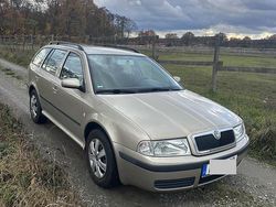 Gold Gebraucht 2004 Skoda Octavia Ambiente Kombi | 1.800 € (Fairer Preis)