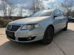 Blau Gebraucht 2006 VW Passat Highline Kombi | 2.999 € (Teuer)