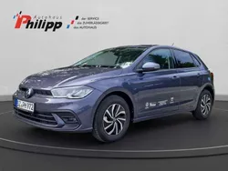 Grau Gebraucht 2024 VW Polo Life Kleinwagen | 21.300 € (Etwas zu teuer)