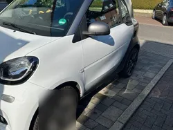 Weiß Gebraucht 2016 Smart ForTwo Coupé Prime Kleinwagen | 8.950 € (Fairer Preis)