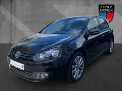 Deep black (metallic) Gebraucht 2010 VW Golf VI Team Limousine | 6.880 € (Fairer Preis)