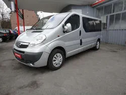 Silber Gebraucht 2013 Opel Vivaro Van | 13.790 € (Teuer)