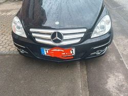 Schwarz Gebraucht 2010 Mercedes B160 Van / Kleinbus | 4.199 € (Guter Preis)