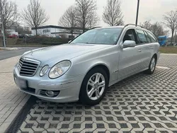 Silber Gebraucht 2007 Mercedes E220 Avantgarde Kombi | 6.950 € (Teuer)