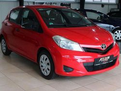 Super red v Gebraucht 2014 Toyota Yaris Cool Kleinwagen | 6.390 € (Fairer Preis)