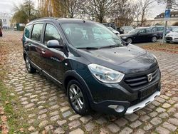 Grau "comete" Gebraucht 2016 Dacia Lodgy Basis Van / Kleinbus | 4.850 €