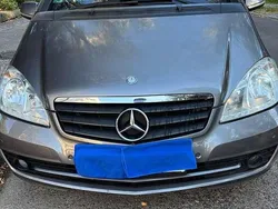 Grau Gebraucht 2010 Mercedes A180 Elegance Limousine | 4.200 € (Guter Preis)