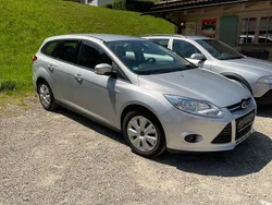 Grau Gebraucht 2013 Ford Focus Trend Limousine | 4.490 € (Guter Preis)