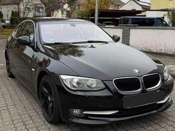 Schwarz Gebraucht 2011 BMW 320 Coupé | 10.500 € (Etwas zu teuer)