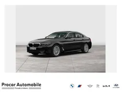 Schwarz Gebraucht 2022 BMW 545 Sport Line Limousine | 42.890 € (Etwas zu teuer)