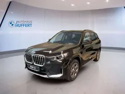 Black sapphire metallic Neu 2025 BMW X1 xLine SUV | 44.900 € (Fairer Preis)
