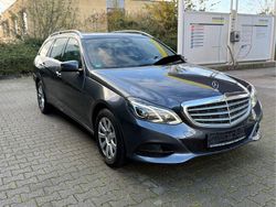Grau Gebraucht 2015 Mercedes E200 Elegance Limousine | 11.950 € (Superpreis)