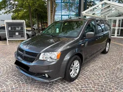 Grau Gebraucht 2018 Dodge Grand Caravan SXT Van / Kleinbus | 14.500 € (Superpreis)