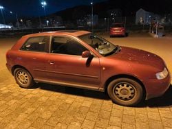 Rot Gebraucht 1996 Audi A3 Limousine | 400 € (Guter Preis)