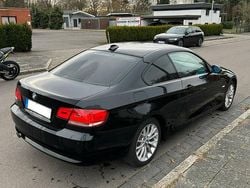 Schwarz Gebraucht 2008 BMW 320 Coupé | 9.200 € (Teuer)