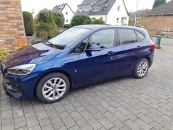 Blau Gebraucht 2019 BMW 225 Active Tourer iPerformance Van / Kleinbus | 16.500 € (Guter Preis)