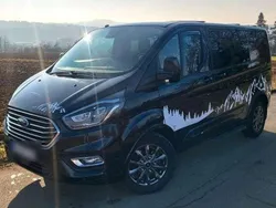 Schwarz Gebraucht 2018 Ford Tourneo Custom Titanium X Van / Kleinbus | 29.000 € (Guter Preis)