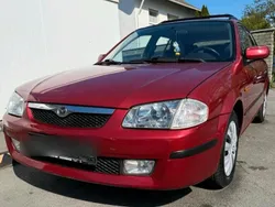 Rot Gebraucht 2000 Mazda 323 Kleinwagen | 1.350 €