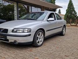 Silber Gebraucht 2002 Volvo S60 Comfort Limousine | 2.900 € (Guter Preis)