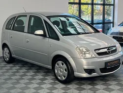 Silber Gebraucht 2006 Opel Meriva Edition Van / Kleinbus | 4.777 € (Teuer)