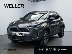 Marlingrau metallic Neu 2025 Toyota Yaris Cross SUV | 26.490 €