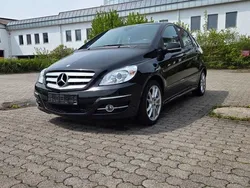 Schwarz Gebraucht 2011 Mercedes B160 Van / Kleinbus | 6.900 € (Fairer Preis)