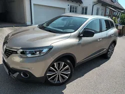 Beige Gebraucht 2015 Renault Kadjar Bose Edition SUV | 8.900 € (Fairer Preis)