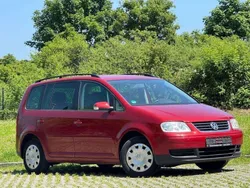 Rot Gebraucht 2004 VW Touran Van / Kleinbus | 3.500 € (Etwas zu teuer)