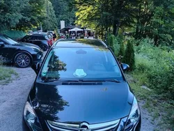 Schwarz Gebraucht 2016 Opel Zafira Tourer Business Edition Van / Kleinbus | 9.399 € (Fairer Preis)