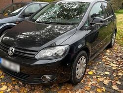 Schwarz Gebraucht 2011 VW Golf Plus Cross Van / Kleinbus | 5.499 € (Fairer Preis)
