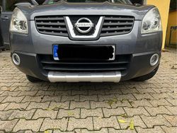 Grau Gebraucht 2008 Nissan Qashqai SUV | 5.500 € (Fairer Preis)