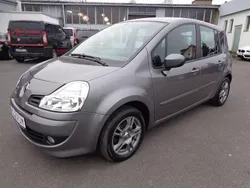 Grau Gebraucht 2011 Renault Grand Modus Dynamique Van / Kleinbus | 2.999 € (Fairer Preis)