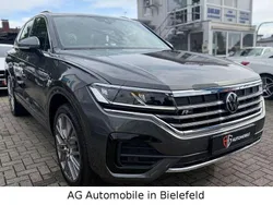Grau Gebraucht 2021 VW Touareg R-line SUV | 46.950 € (Superpreis)