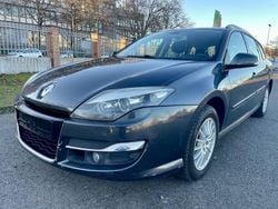 Grau Gebraucht 2011 Renault Laguna GrandTour Kombi | 2.950 € (Superpreis)