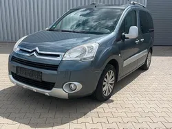 Grau Gebraucht 2011 Citroën Berlingo Van / Kleinbus | 2.999 € (Superpreis)
