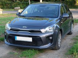 Grau Gebraucht 2019 Kia Rio Edition 7 Limousine | 10.200 € (Fairer Preis)