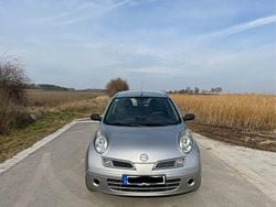 Silber Gebraucht 2009 Nissan Micra Limousine | 2.000 € (Fairer Preis)