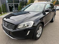 Black sapphire / metallic Gebraucht 2015 Volvo XC60 Summum SUV | 16.990 €