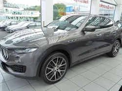 Grau Gebraucht 2019 Maserati Levante SUV | 36.900 € (Superpreis)