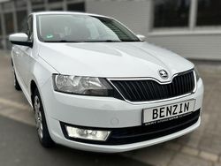 Weiß Gebraucht 2015 Skoda Rapid Ambition Limousine | 5.991 € (Fairer Preis)