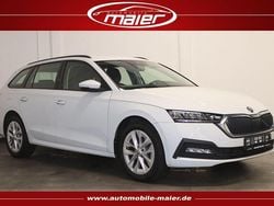 Weiß Gebraucht 2022 Skoda Octavia Ambition Limousine | 19.700 € (Superpreis)