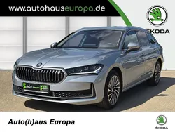 Pebble silber metallic Gebraucht 2024 Skoda Superb LAURIN & KLEMENT Kombi | 38.290 € (Teuer)