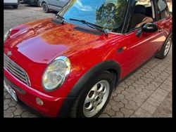 Rot Gebraucht 2004 Mini Cooper Coupé Coupé | 2.900 € (Fairer Preis)