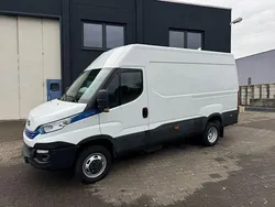 White ic 194 Gebraucht 2018 Iveco Daily Van | 18.981 € (Teuer)