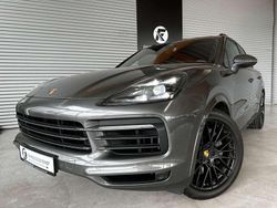 Grau Gebraucht 2020 Porsche Cayenne S Chrono SUV | 56.500 €