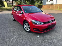 Rot Gebraucht 2016 VW Golf VII Comfortline Limousine | 7.990 € (Guter Preis)