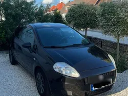 Schwarz Gebraucht 2011 Fiat Punto Kleinwagen | 1.900 € (Guter Preis)