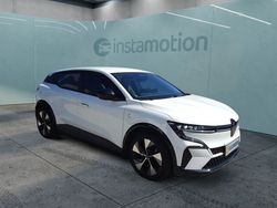 Weiß Gebraucht 2022 Renault Mégane Equilibre Limousine | 22.480 € (Etwas zu teuer)