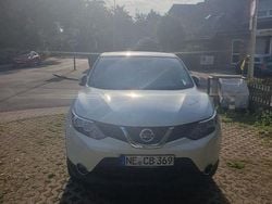 Weiß Gebraucht 2016 Nissan Qashqai 360º SUV | 7.600 € (Guter Preis)